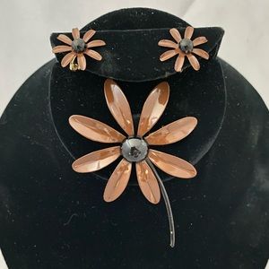 Vintage brown and black enamel daisy brooch and clip earrings set